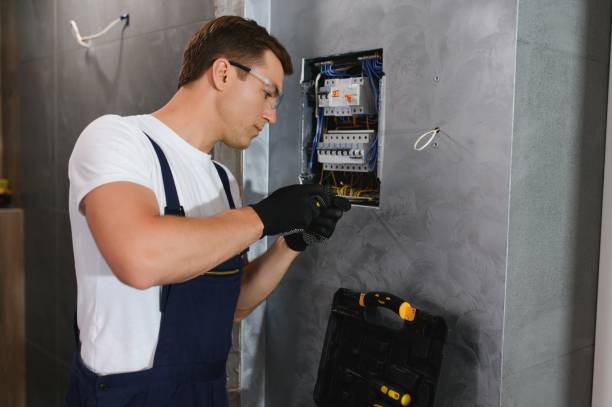 Best Circuit Breaker Repair  in Mirrormont, WA